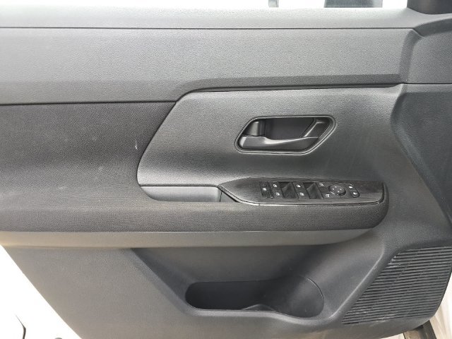 Used 2025 Nissan Kicks S FWD image 21