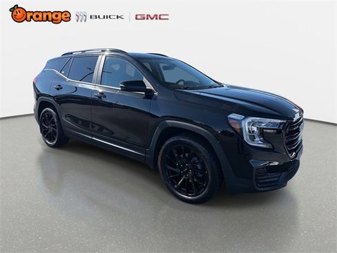 Used 2023 GMC Terrain SLE w/ Driver Convenience Package image 1