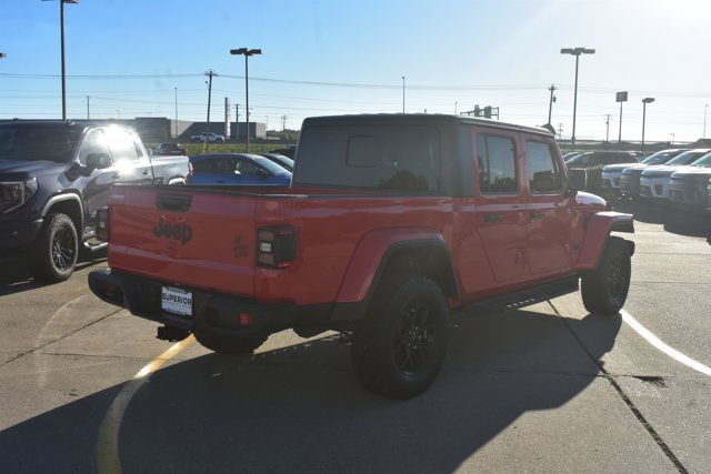 Used 2024 Jeep Gladiator Sport AWD/4WD image 5