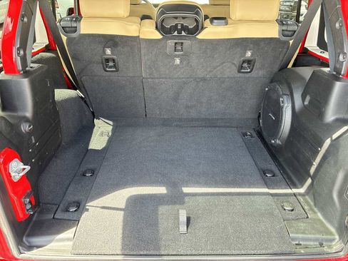 Used 2018 Jeep Wrangler Unlimited Rubicon AWD/4WD image 21