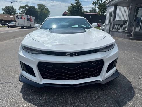 Used 2018 Chevrolet Camaro ZL1 RWD image 14