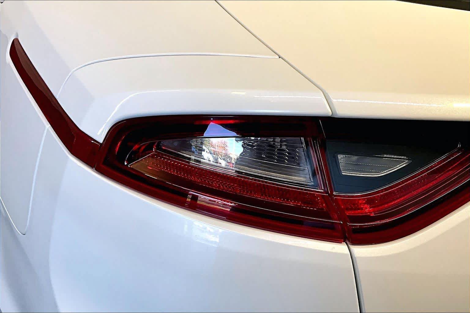 Used 2019 Kia Stinger RWD image 26
