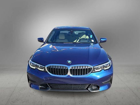 Used 2020 BMW 330i Sedan w/ Premium Package image 4