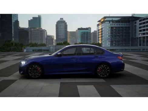 New 2026 BMW 330i Sedan w/ M Sport Package RWD image 4