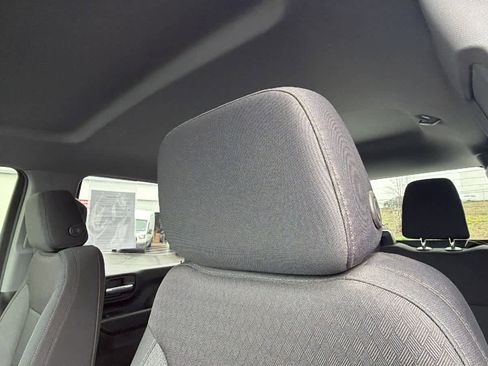 Used 2025 Chevrolet Silverado 2500 Custom w/ Custom Convenience Package image 12