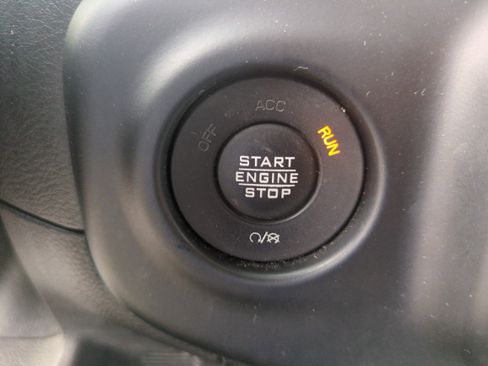 Used 2021 Jeep Wrangler Unlimited Sport image 18