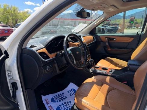 Used 2014 Chevrolet Traverse LTZ image 22