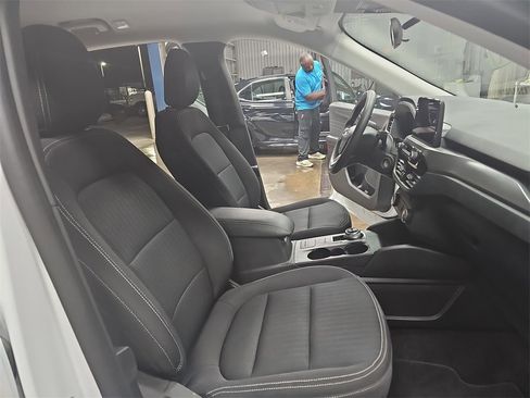 Used 2023 Ford Escape FWD image 10