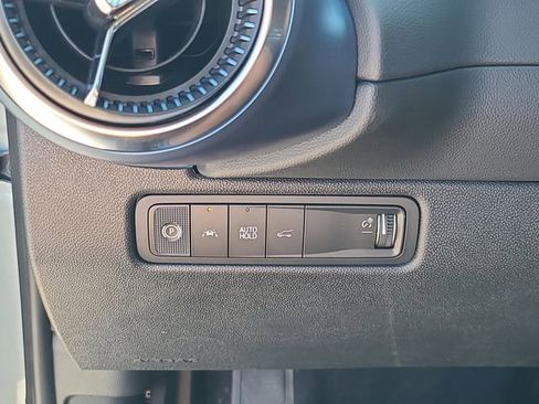 New 2026 Chevrolet Equinox EV LT image 25