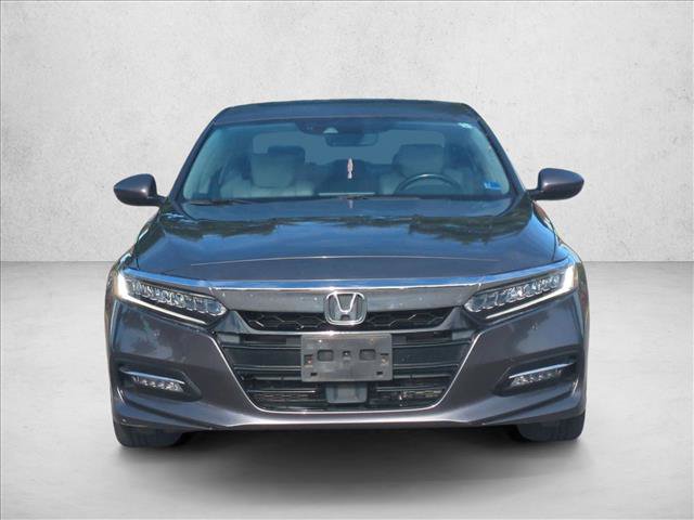 Used 2018 Honda Accord Touring image 2