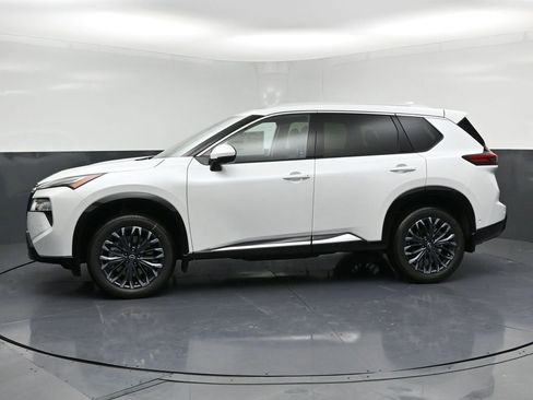 New 2026 Nissan Rogue Platinum w/ Tech Package image 2