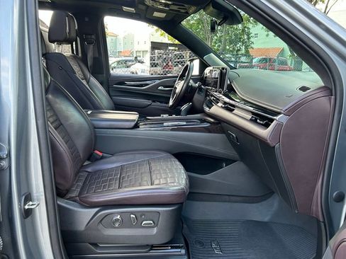 Used 2023 Cadillac Escalade Sport Platinum w/ LPO, ONYX Package AWD/4WD image 85