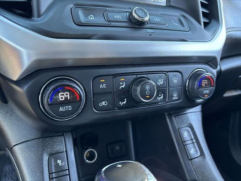 Used 2018 GMC Acadia SLE w/ Driver Alert Package I image 21