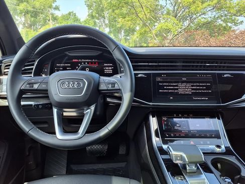 Used 2025 Audi Q7 3.0T Premium Plus w/ Premium Plus Package AWD/4WD image 12