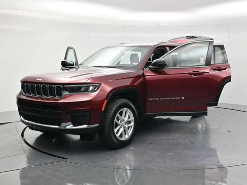 Used 2023 Jeep Grand Cherokee L Laredo w/ Luxury Tech Group I AWD/4WD image 56