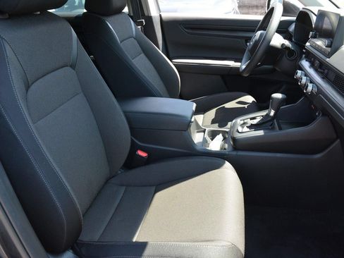Certified 2025 Honda CR-V LX image 18