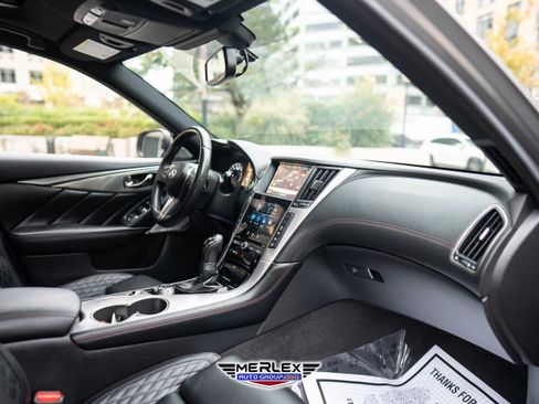 Used 2018 INFINITI Q50 Red Sport 400 w/ Sensory Package (Sport) image 15