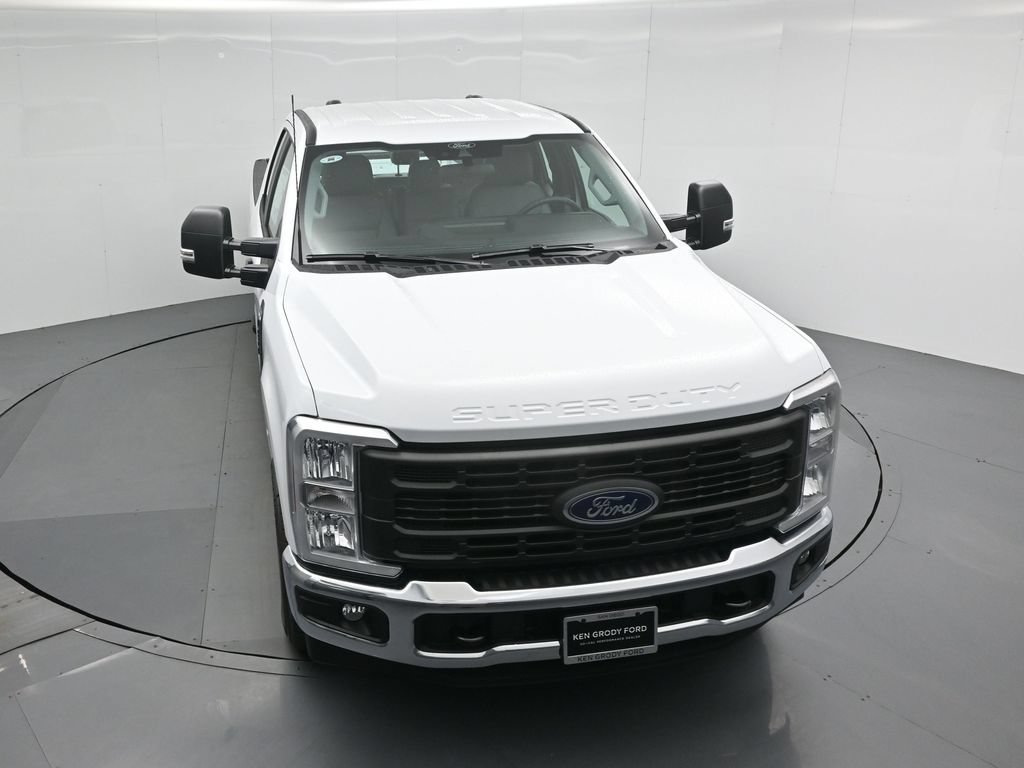 New 2026 Ford F250 XL w/ XL Chrome Package RWD image 30