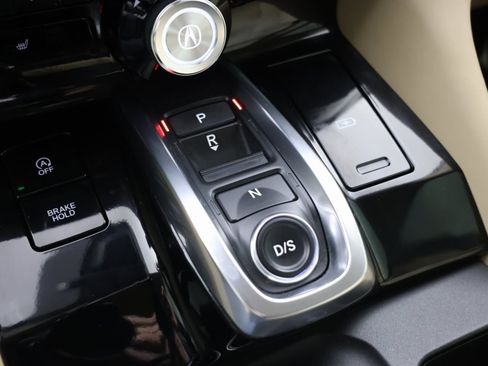 Used 2022 Acura MDX SH-AWD w/ Technology Package image 6