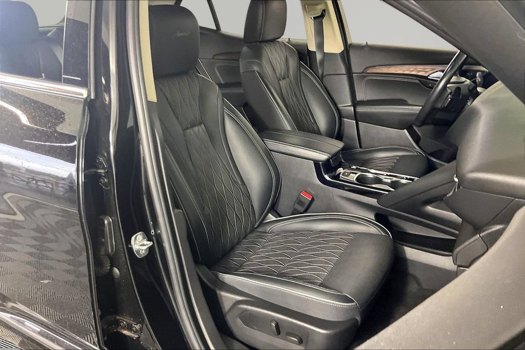 Certified 2023 Buick Envision Avenir FWD image 25