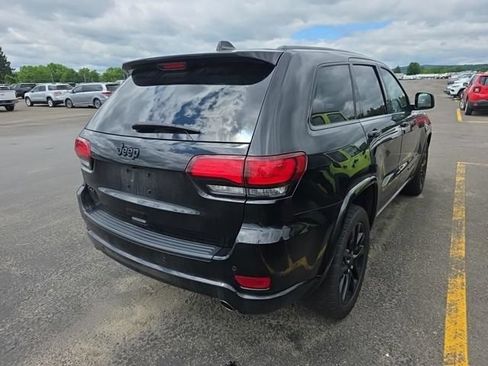 Certified 2021 Jeep Grand Cherokee Laredo X AWD/4WD image 5