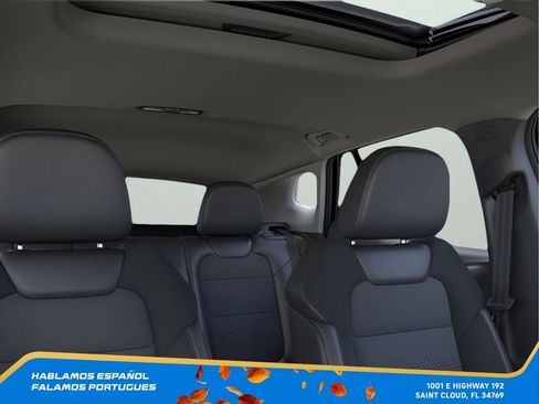New 2026 Chevrolet Trax LT w/ Sunroof Package FWD image 24