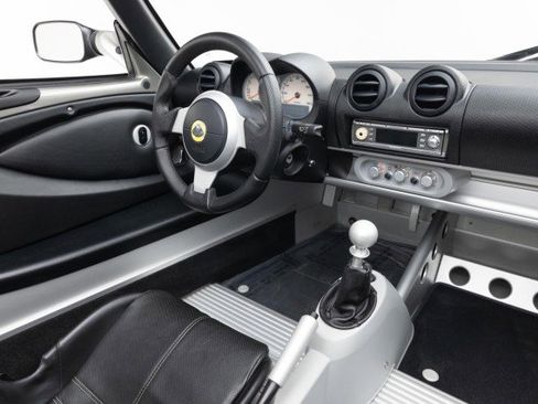 Used 2005 Lotus Elise image 26