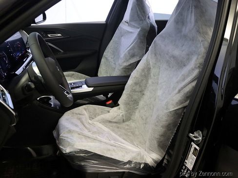 Used 2025 BMW X1 xDrive28i w/ Technology Package image 10