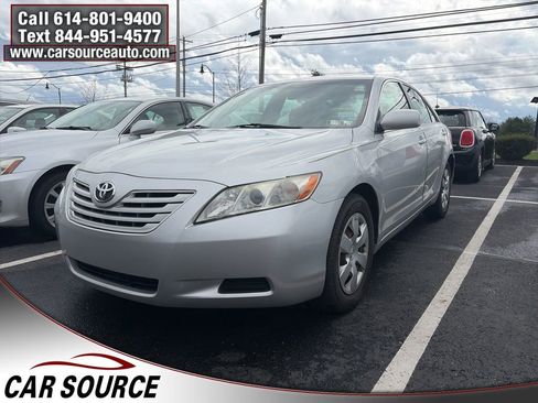 Used 2008 Toyota Camry LE image 1