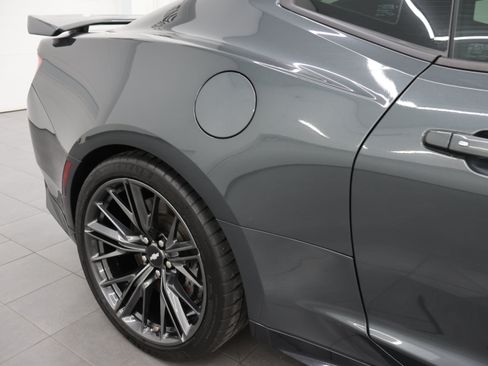 Used 2017 Chevrolet Camaro ZL1 RWD image 22
