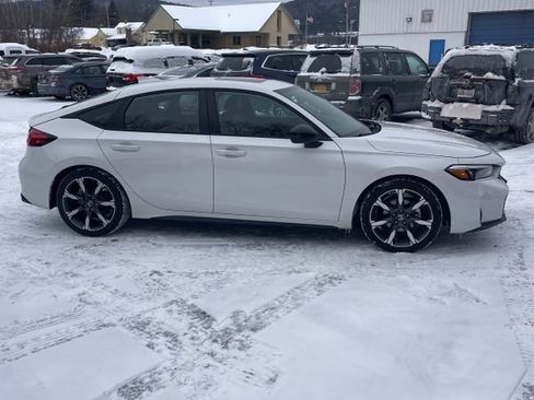 Certified 2025 Honda Civic Sport Touring image 11