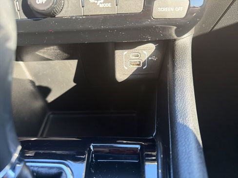 Used 2022 Jeep Compass Latitude image 34