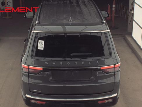 Used 2023 Jeep Wagoneer 4WD image 8