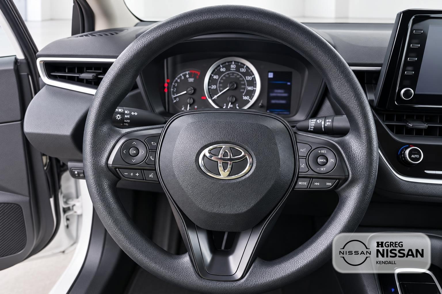 Used 2022 Toyota Corolla LE FWD image 8