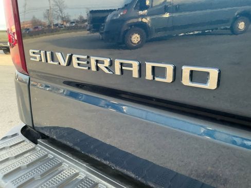 Used 2022 Chevrolet Silverado 1500 Custom Trail Boss w/ Safety Confidence Package image 16