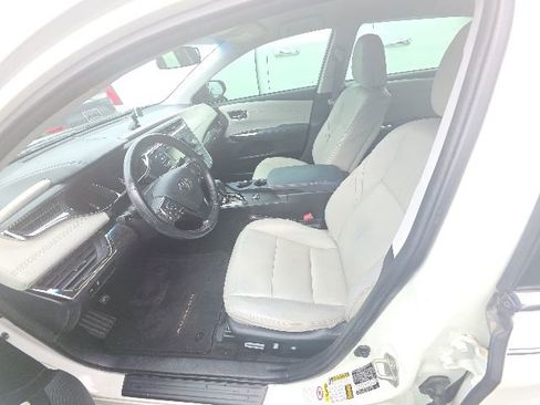 Used 2013 Toyota Avalon XLE FWD image 4
