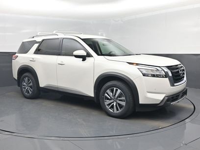 Used 2024 Nissan Pathfinder SL
