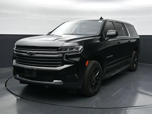 Used 2021 Chevrolet Suburban LT AWD/4WD image 5