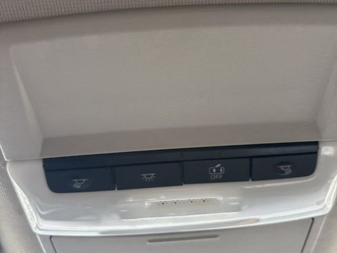 Used 2025 Nissan Sentra SR image 39