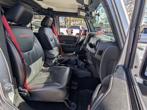 Used 2017 Jeep Wrangler Unlimited Rubicon image 17