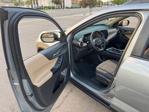 Used 2025 Chevrolet Equinox ACTIV w/ Safety and Technology Package image 25