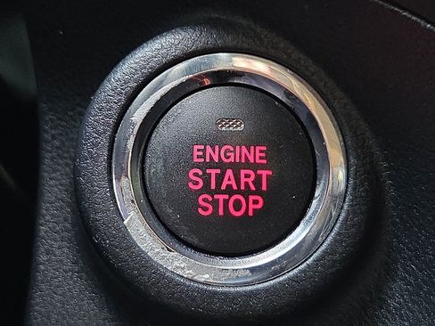 Used 2019 Subaru Forester Sport AWD/4WD image 18