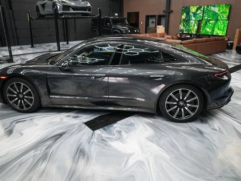 Used 2020 Porsche Taycan Turbo AWD/4WD image 12
