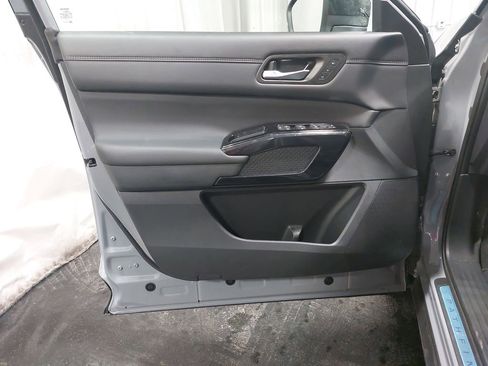 New 2026 Nissan Pathfinder Platinum image 29