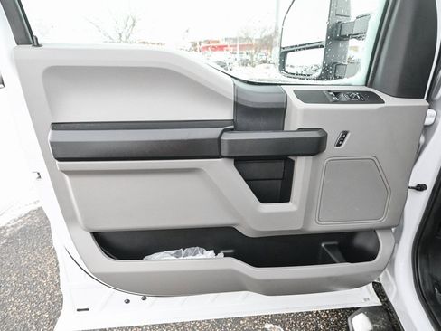 Used 2017 Ford F250 XL w/ STX Appearance Package image 17