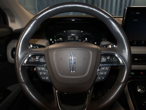 Used 2022 Lincoln Nautilus Reserve w/ Equipment Group 201A image 13