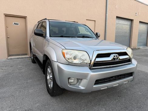 Used 2007 Toyota 4Runner SR5 RWD image 11