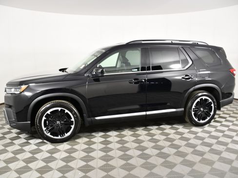 Certified 2026 Honda Pilot image 9