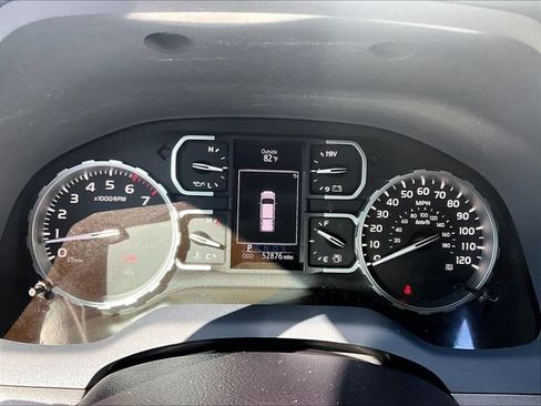 Used 2020 Toyota Tundra SR5 w/ SR5 Upgrade Package AWD/4WD image 25