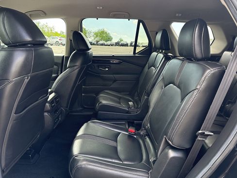 Used 2024 Honda Pilot EX-L image 10